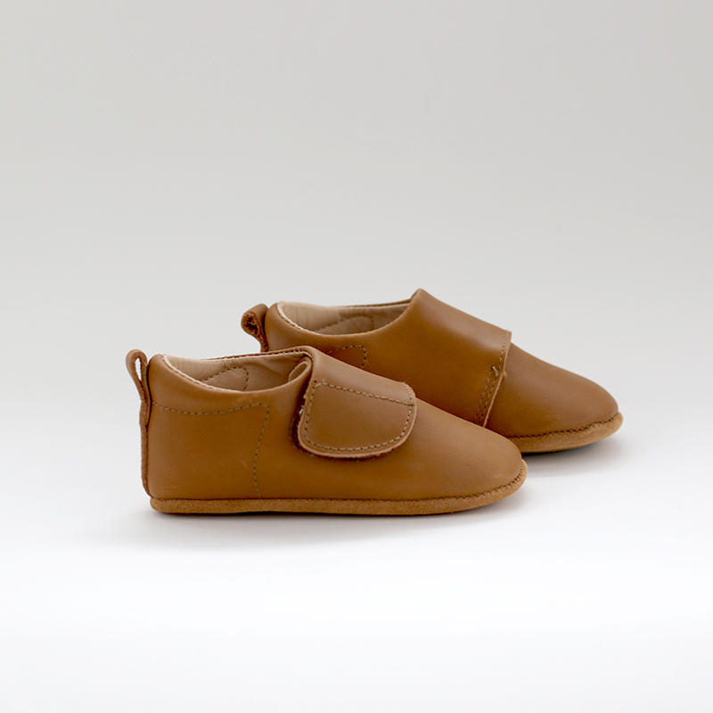 Soft soled leather best sale shoes
